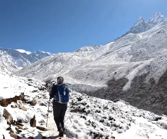 Way to Pangboche