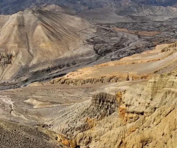 Upper Mustang Jeep Tour
