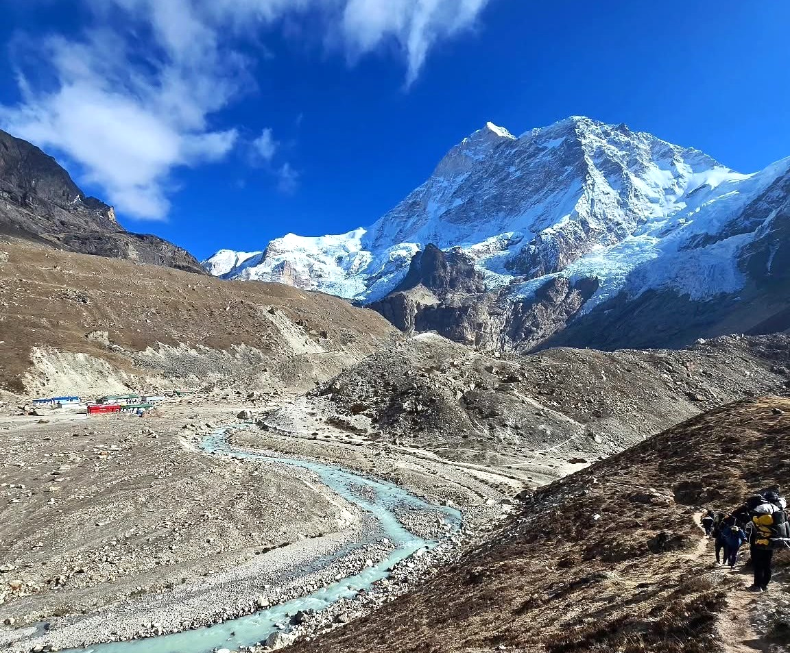 Makalu Base Camp Trekking