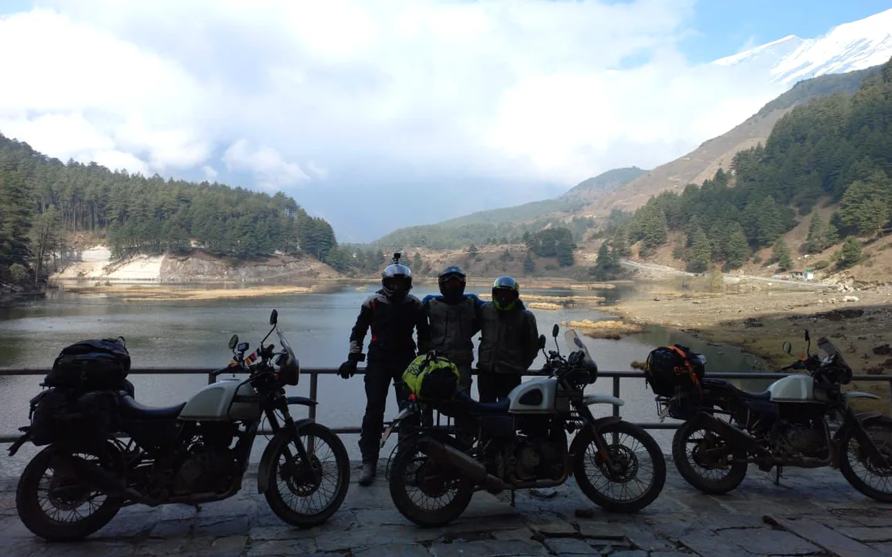 Lower Mustang Motorbike Tour