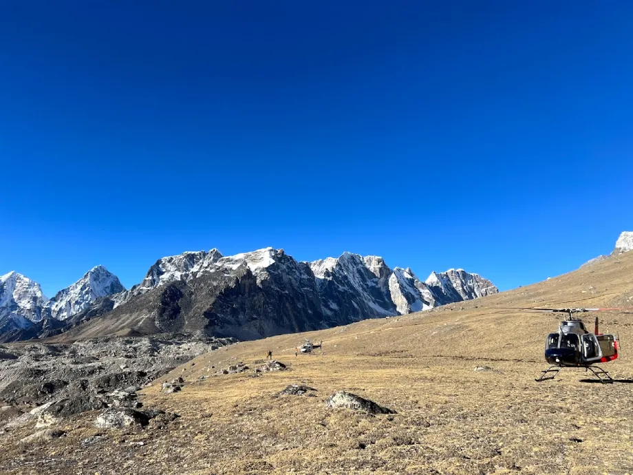 Heli Landed at Kalapatthar