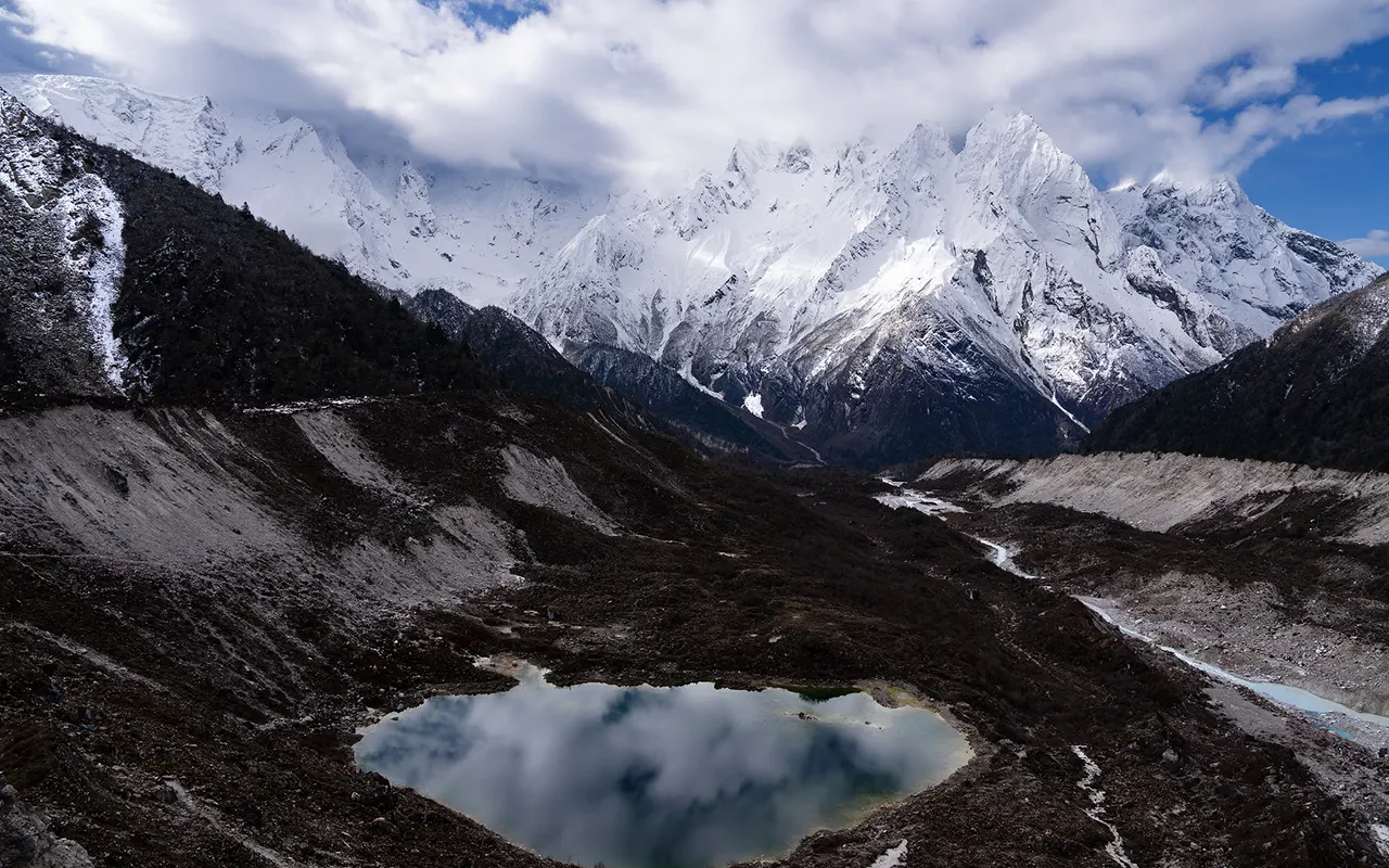 Manaslu Circuit Trek Cost